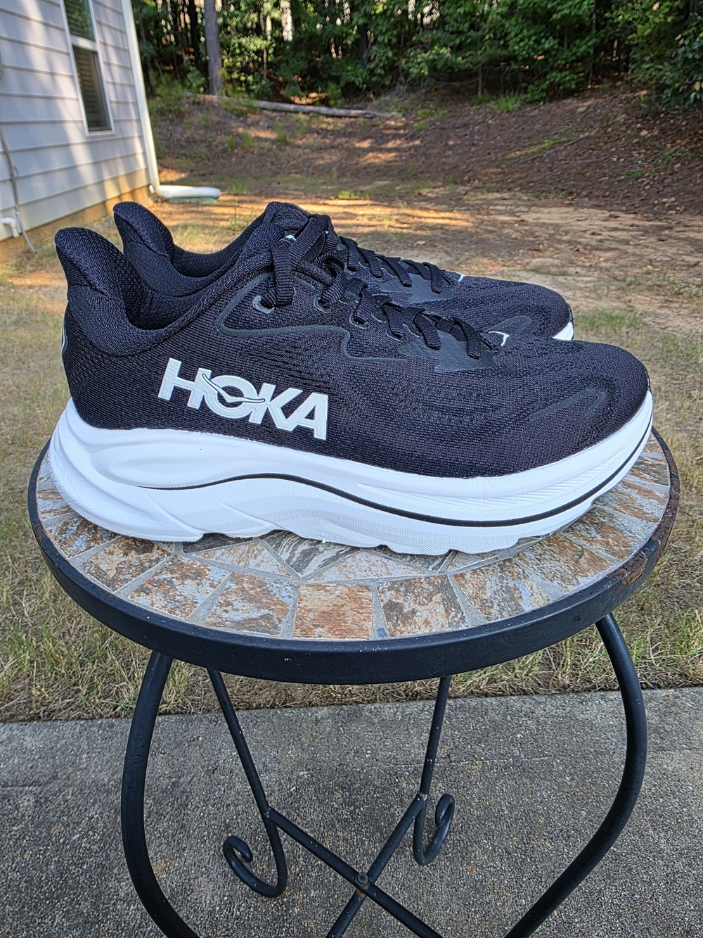 Hoka Clifton 10 1162031 BWHT Black/White Running Shoes Sneakers Women Size 8 B